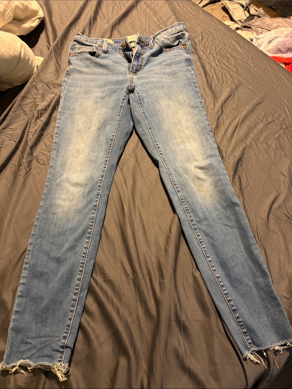 Universal Thread Light Blue Skinny Jeans with Frayed Hem